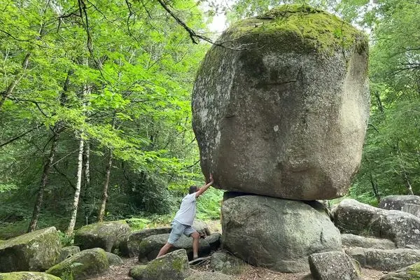 Paysage de landes et collines sauvages - Monts de Blond en Haute-Vienne